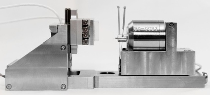 Nanoflip in situ nano-mechanical testing platform